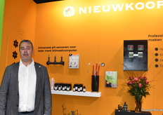 Marcel van Kesting of Nieuwkoop bv was there with his universal ph sensors. Usable for any brand of climate computer.
